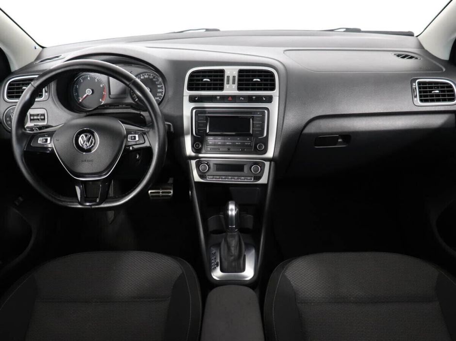 Volkswagen Polo 1.6 АКПП, 2016, 88 000 км фото 8