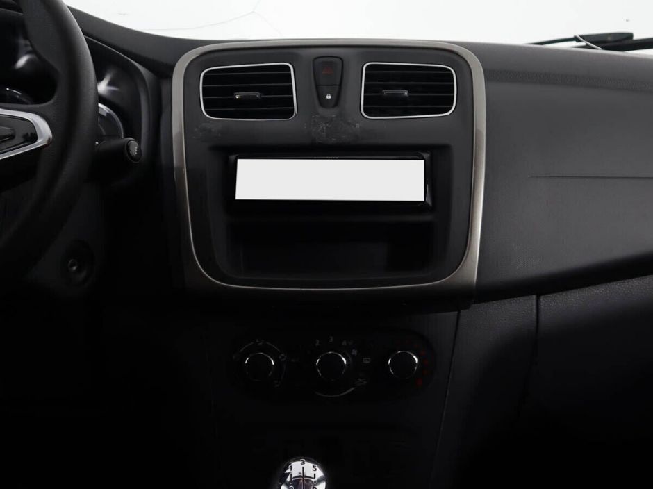 Renault Logan 1.6 МКПП, 2019, 47 000 км фото 12