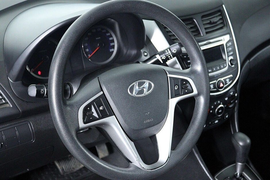 Hyundai Solaris 1.4 АКПП, 2016, 93 000 км фото 15