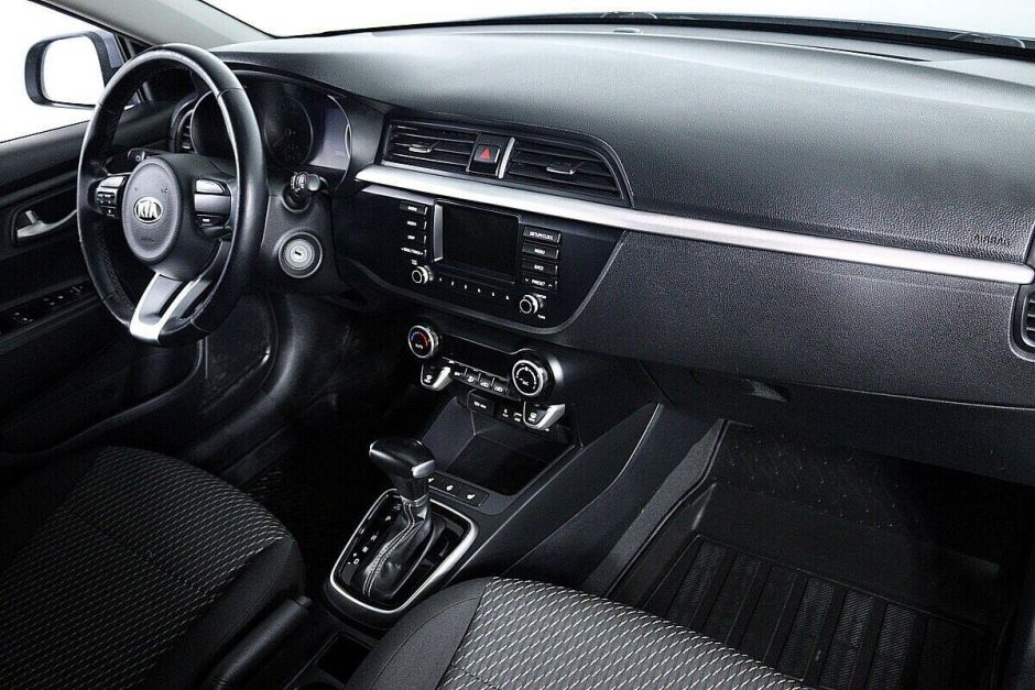 Kia Rio 1.6 АКПП, 2018, 67 000 км фото 10