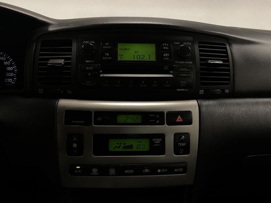 Toyota Corolla 1.5 АКПП, 2004, 232 000 км фото 15