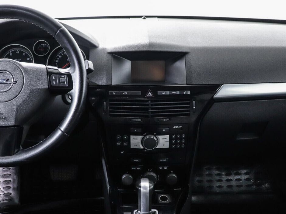 Opel Astra 1.8 АКПП, 2011, 154 000 км фото 12