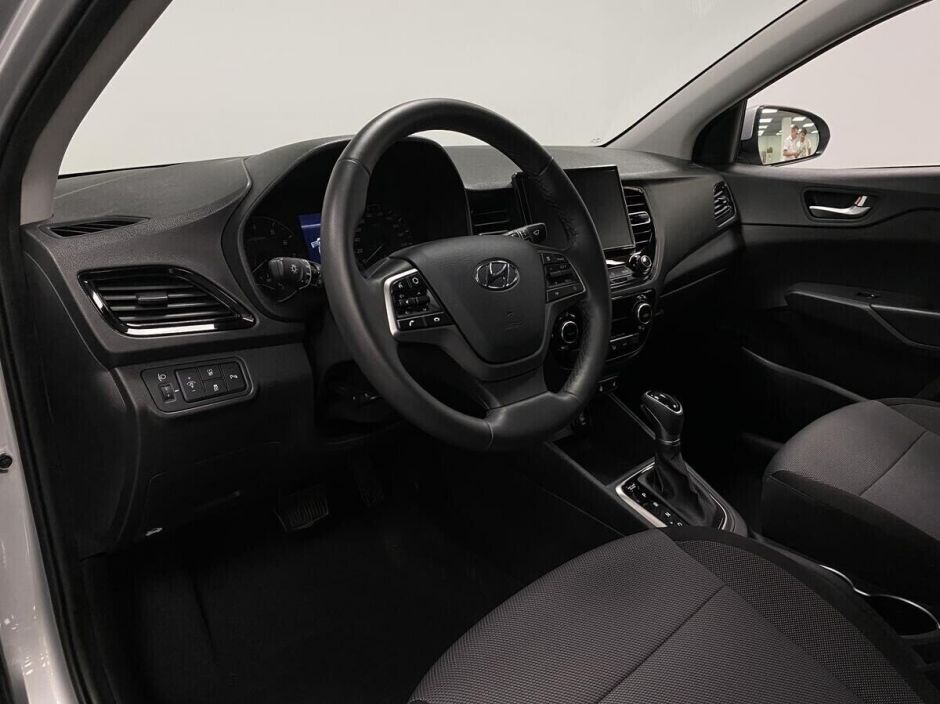 Hyundai Solaris 1.6 АКПП, 2021, 29 000 км фото 9