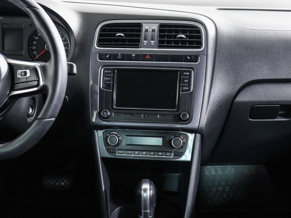 Volkswagen Polo 1.4 РКПП, 2019, 53 000 км фото 13