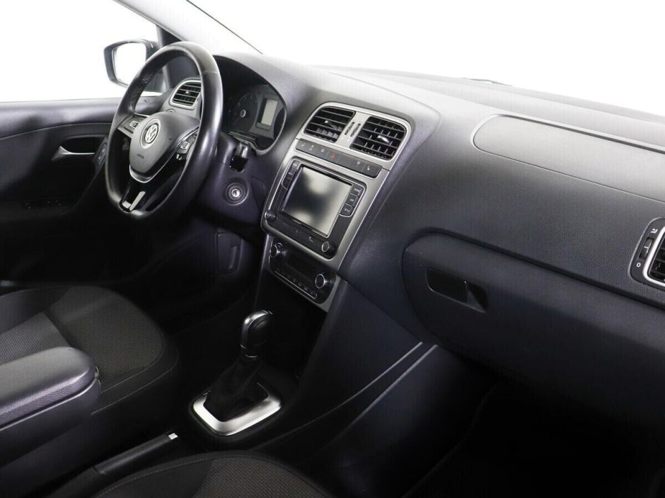 Volkswagen Polo 1.4 РКПП, 2018, 61 000 км фото 9
