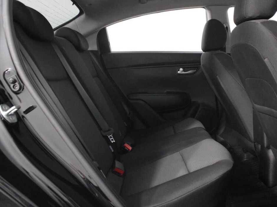 Kia Rio 1.6 АКПП, 2021, 26 000 км фото 10