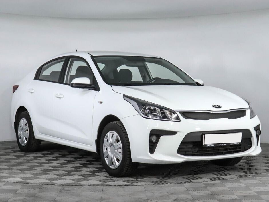 Kia Rio 1.6 АКПП, 2018, 73 000 км фото 3