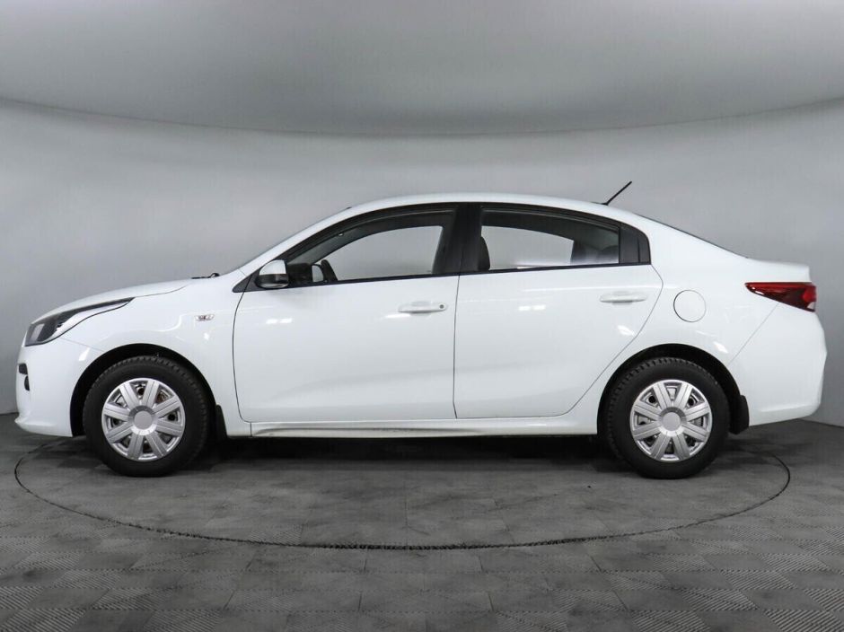 Kia Rio 1.6 АКПП, 2018, 73 000 км фото 8