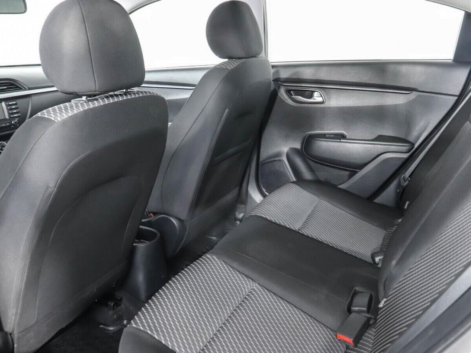 Kia Rio 1.6 АКПП, 2018, 73 000 км фото 14