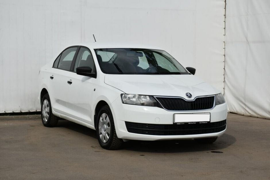 Skoda Rapid 1.6 МКПП, 2015, 100 000 км фото 3