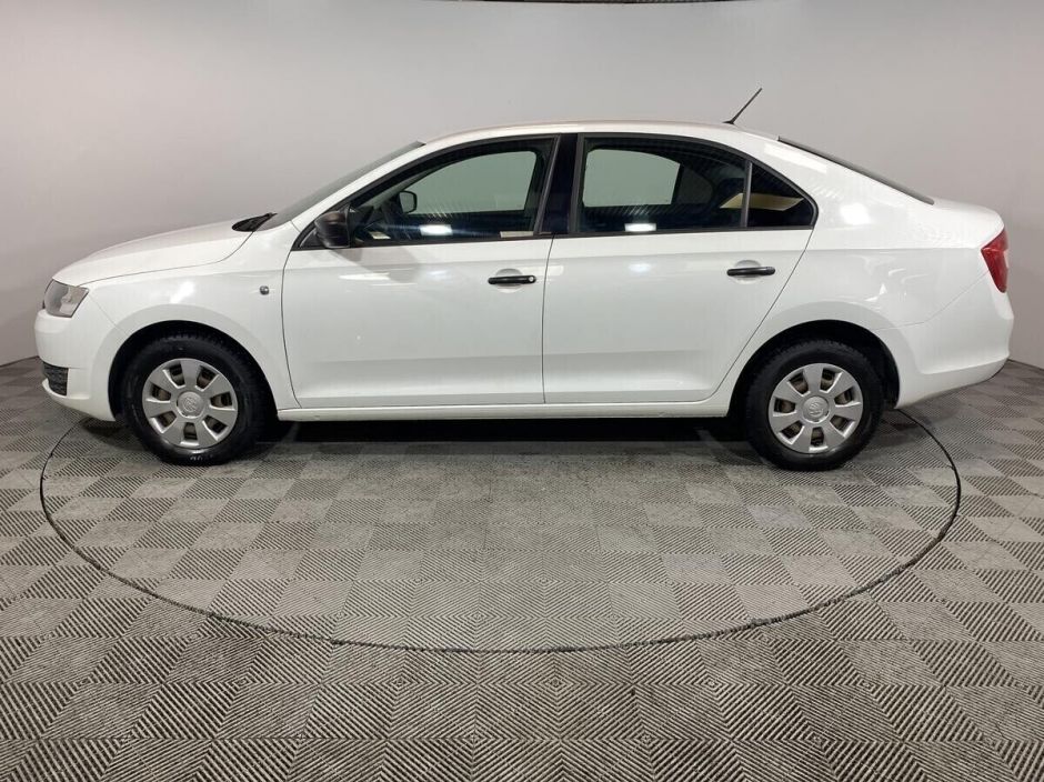 Skoda Rapid 1.6 МКПП, 2015, 97 000 км фото 8