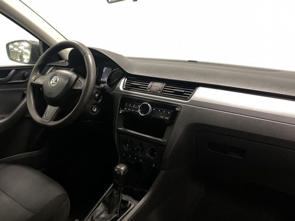 Skoda Rapid 1.6 МКПП, 2015, 97 000 км фото 11