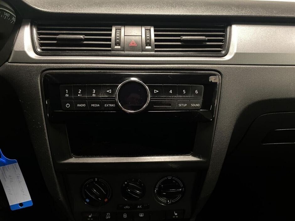 Skoda Rapid 1.6 МКПП, 2015, 97 000 км фото 15