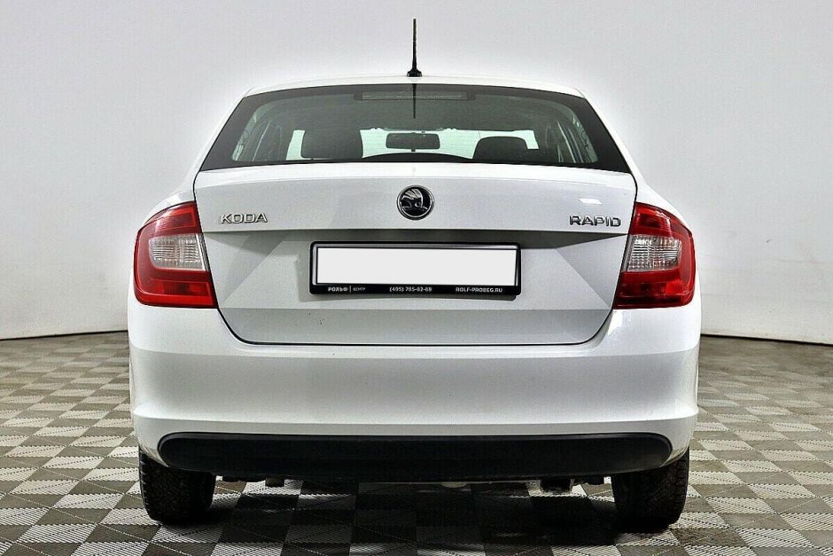 Skoda Rapid 1.6 МКПП, 2015, 99 000 км фото 6