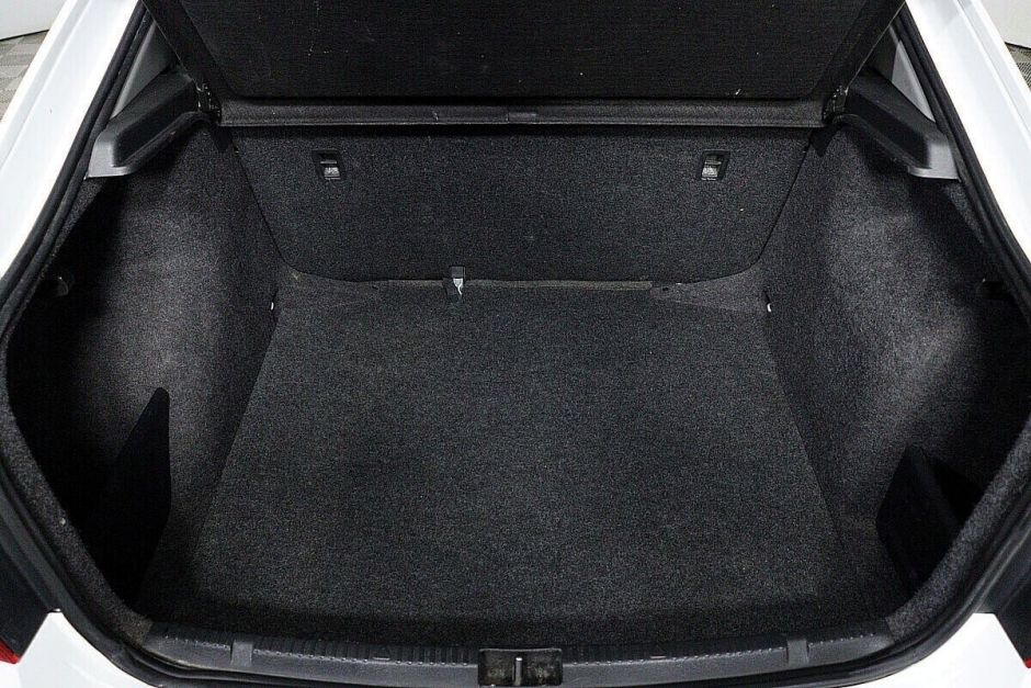 Skoda Rapid 1.6 МКПП, 2015, 109 000 км фото 9