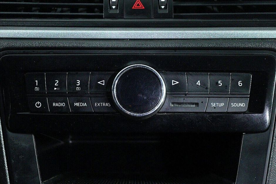 Skoda Rapid 1.6 МКПП, 2015, 109 000 км фото 14