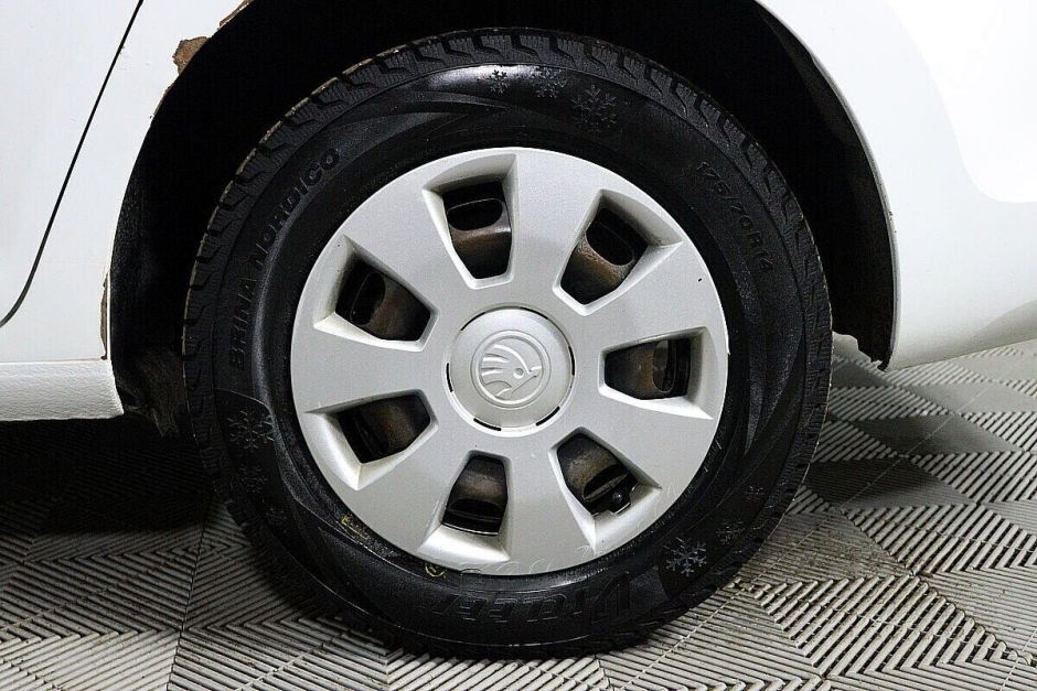 Skoda Rapid 1.6 МКПП, 2015, 109 000 км фото 17