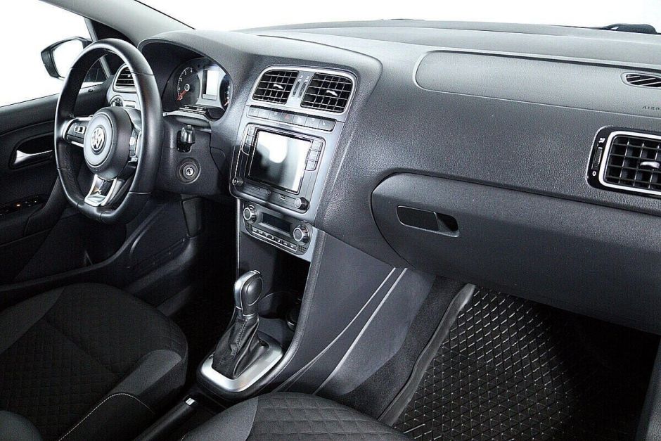 Volkswagen Polo 1.4 РКПП, 2018, 72 000 км фото 10