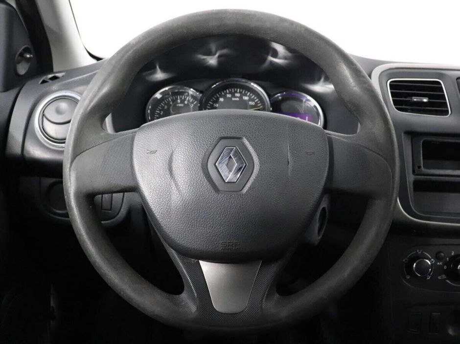 Renault Logan 1.6 МКПП, 2017, 76 000 км фото 9