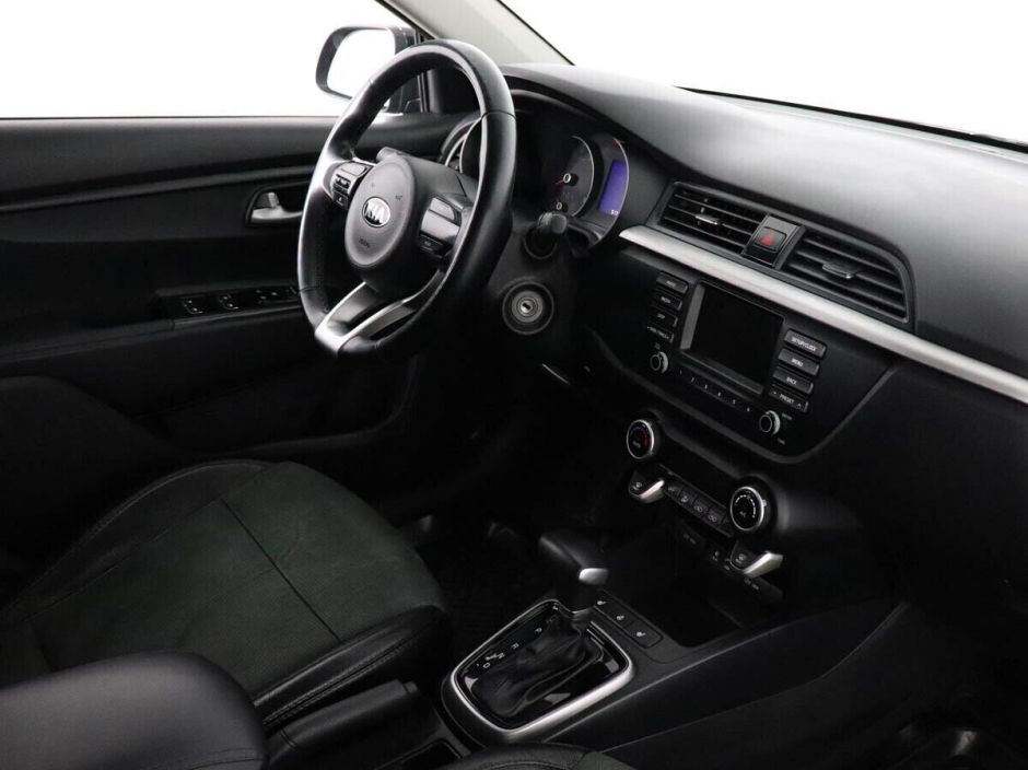 Kia Rio 1.6 АКПП, 2017, 71 000 км фото 7