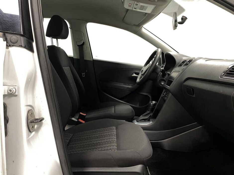 Volkswagen Polo 1.6 АКПП, 2019, 55 000 км фото 12