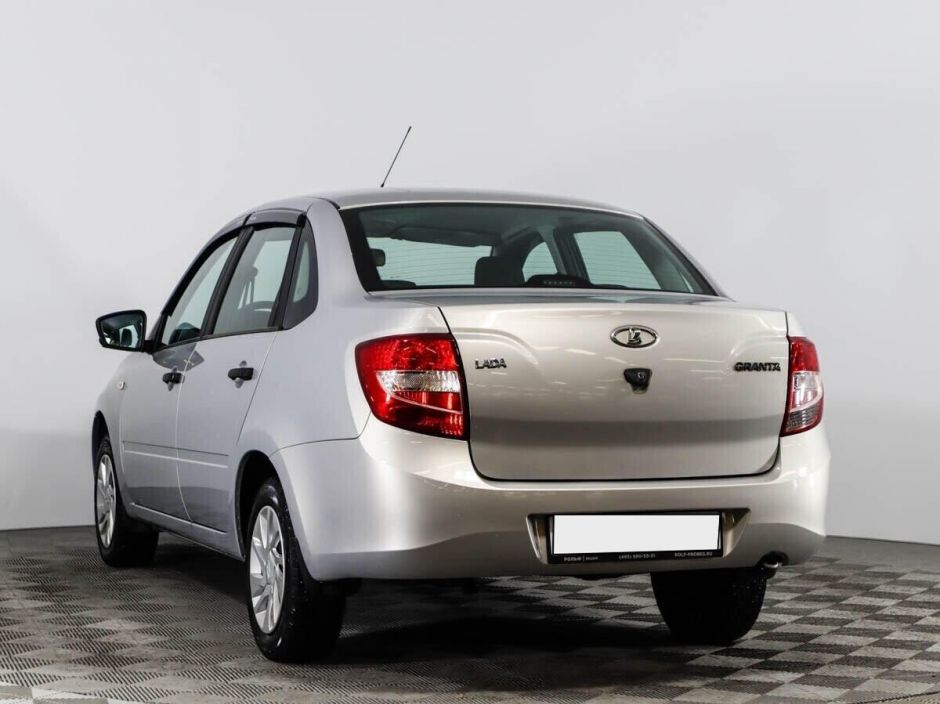LADA (ВАЗ) Granta 1.6 МКПП, 2018, 67 000 км фото 7