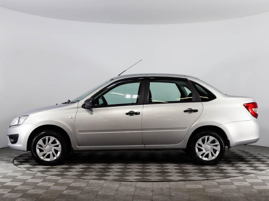 LADA (ВАЗ) Granta 1.6 МКПП, 2018, 67 000 км фото 8