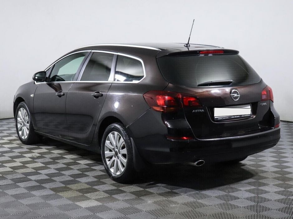 Opel Astra 1.6 АКПП, 2012, 131 000 км фото 7