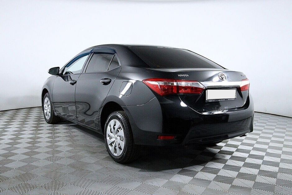 Toyota Corolla 1.6 МКПП, 2013, 125 000 км фото 7