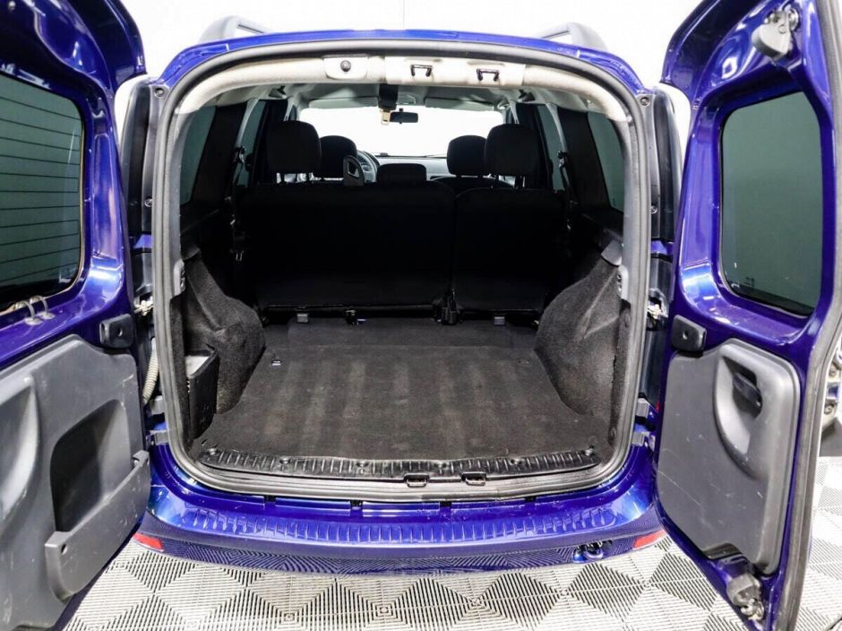 LADA (ВАЗ) Largus 1.6 МКПП, 2019, 56 000 км фото 15