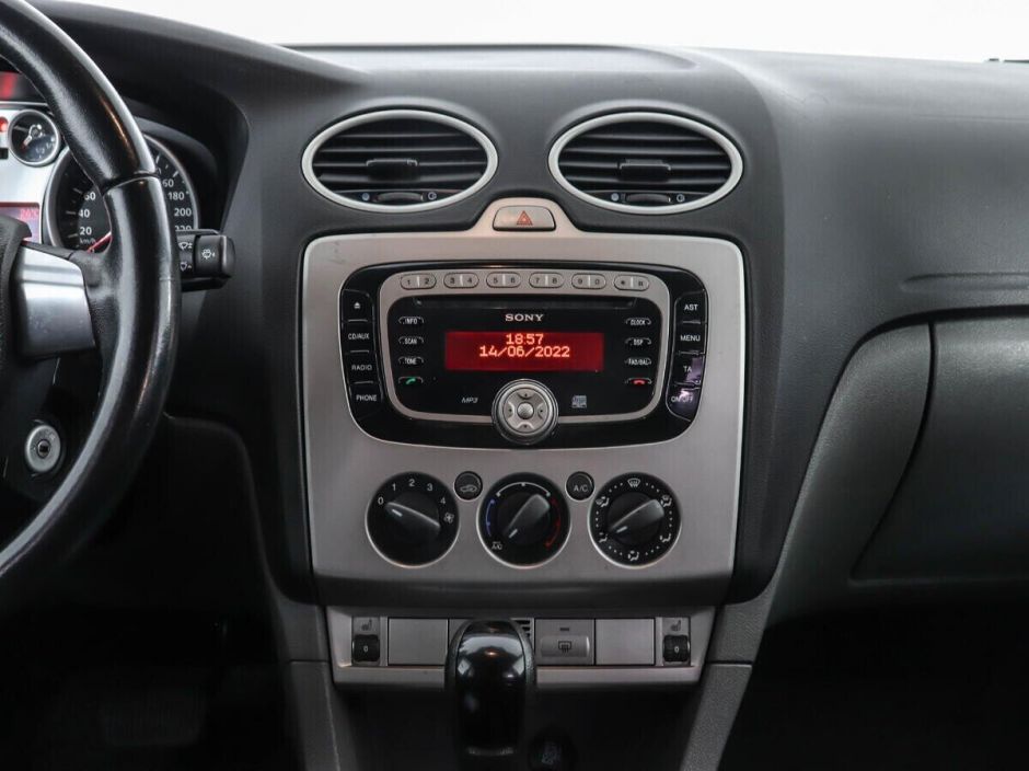 Ford Focus 1.6 АКПП, 2010, 170 000 км фото 12