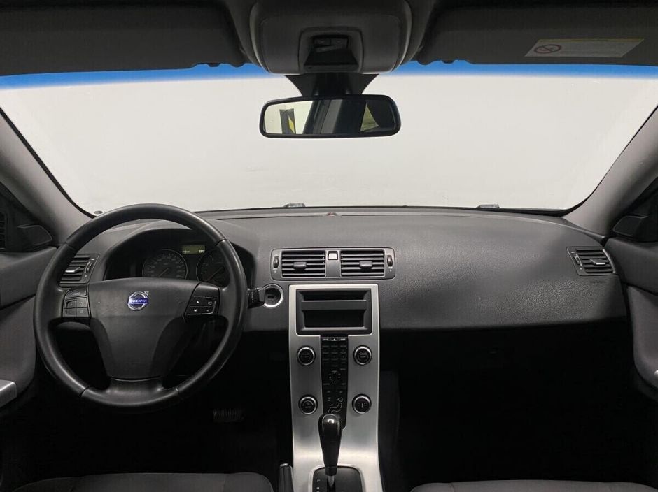 Volvo S40 2.0 РКПП, 2011, 144 000 км фото 10