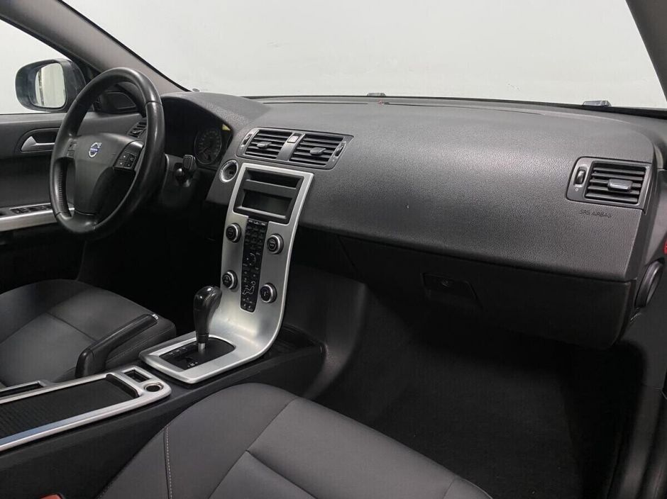 Volvo S40 2.0 РКПП, 2011, 144 000 км фото 12