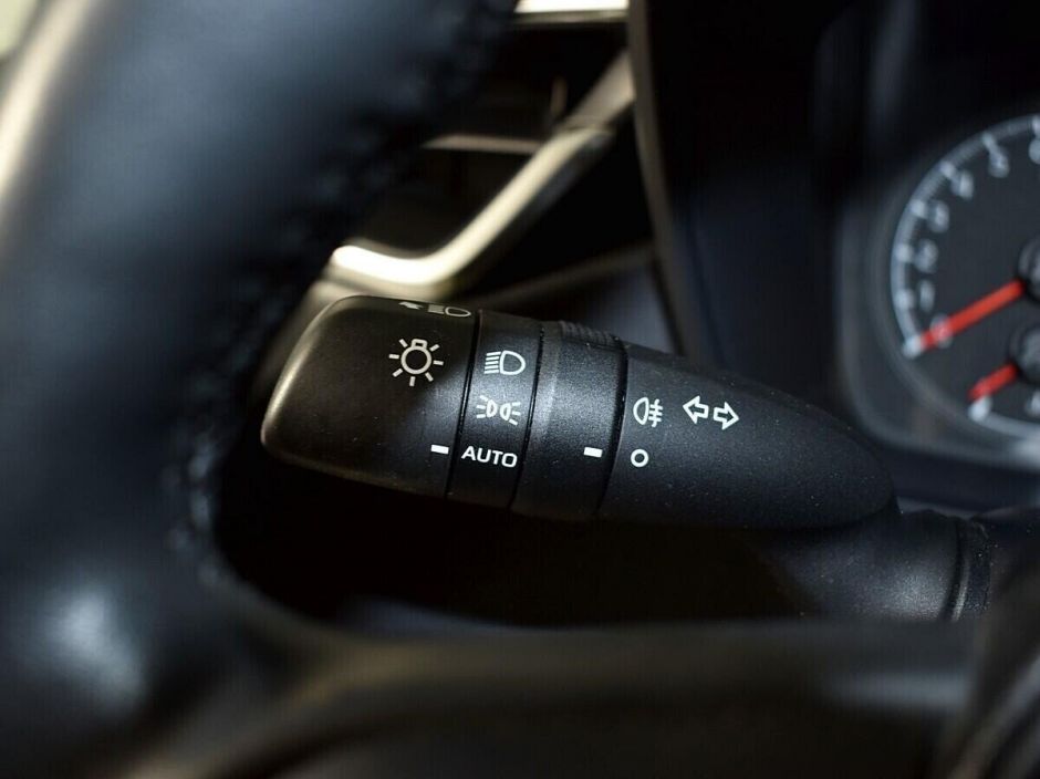 Toyota Corolla 1.6 МКПП, 2019, 58 000 км фото 17