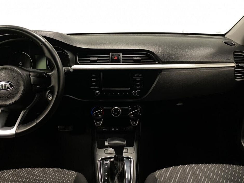 Kia Rio 1.6 АКПП, 2020, 49 000 км фото 11