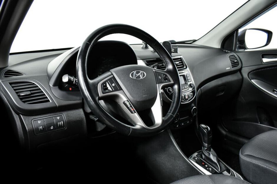 Hyundai Solaris 1.6 АКПП, 2015, 98 000 км фото 12