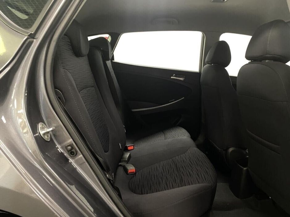 Hyundai Solaris 1.4 МКПП, 2015, 110 000 км фото 13