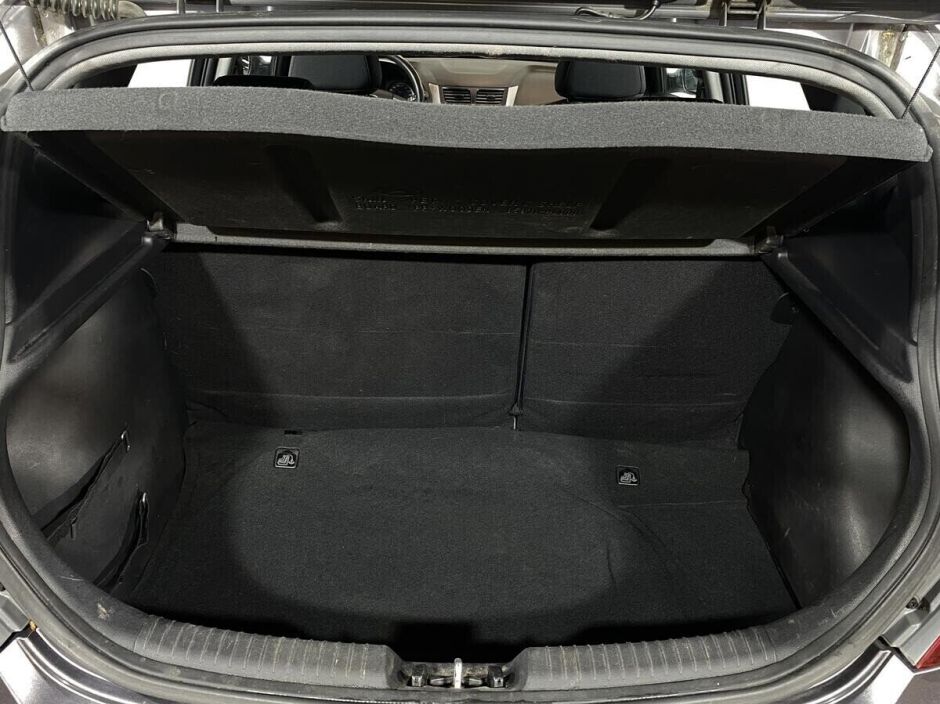 Hyundai Solaris 1.4 МКПП, 2015, 110 000 км фото 14