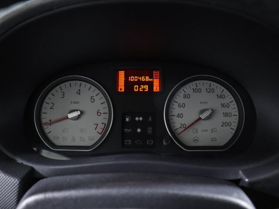 Renault Sandero 1.6 АКПП, 2011, 151 000 км фото 11