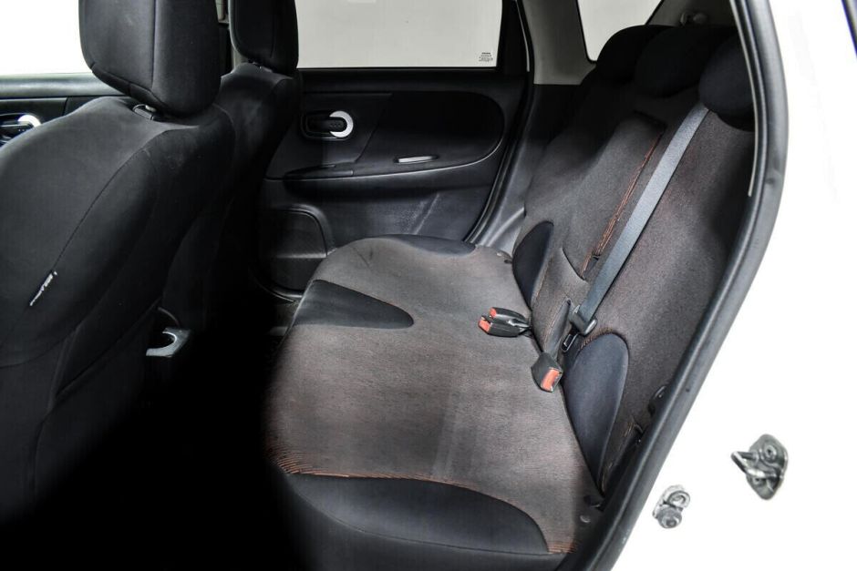 Nissan Note 1.6 АКПП, 2010, 170 000 км фото 12