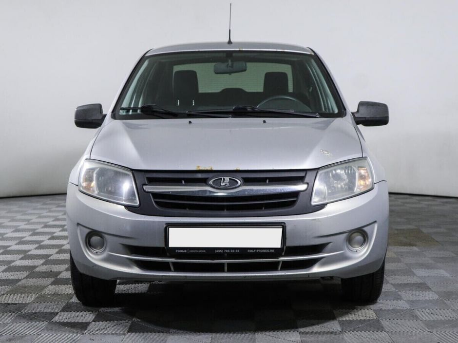 LADA (ВАЗ) Granta 1.6 МКПП, 2012, 133 000 км фото 2