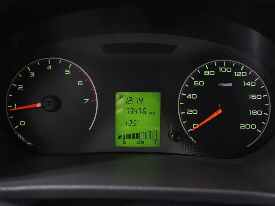 LADA (ВАЗ) Granta 1.6 МКПП, 2012, 133 000 км фото 11