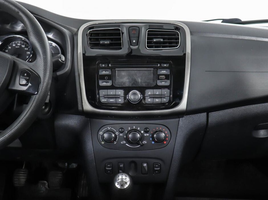 Renault Logan 1.6 МКПП, 2015, 107 000 км фото 12