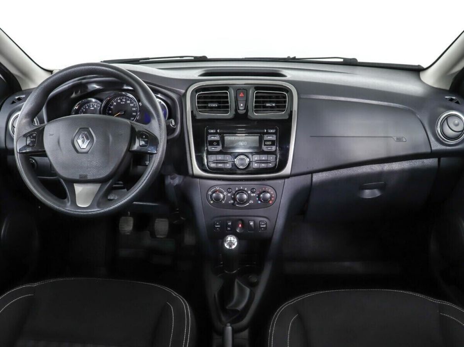 Renault Logan 1.6 МКПП, 2015, 99 000 км фото 11