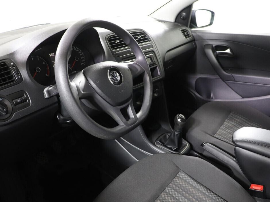 Volkswagen Polo 1.6 МКПП, 2017, 84 000 км фото 14