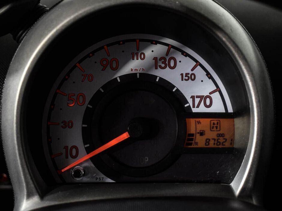 Peugeot 107 1.0 РКПП, 2011, 155 000 км фото 12