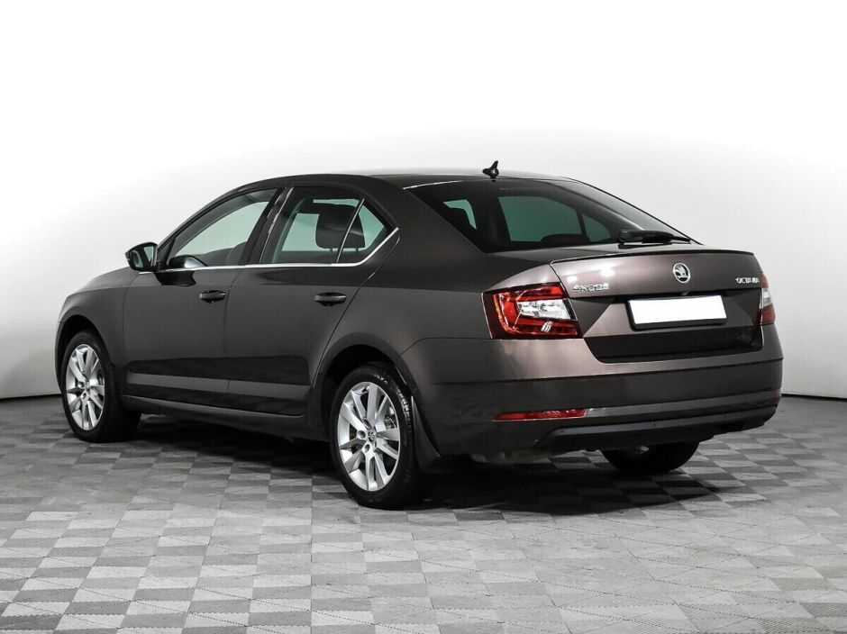 Skoda Octavia 1.5 РКПП, 2018, 72 000 км фото 4