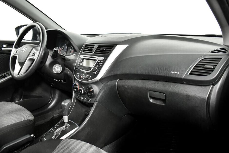 Hyundai Solaris 1.4 АКПП, 2014, 117 000 км фото 9