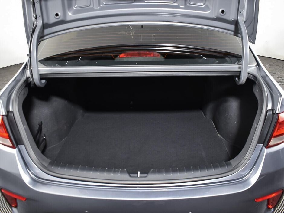 Kia Rio 1.6 АКПП, 2018, 72 000 км фото 10