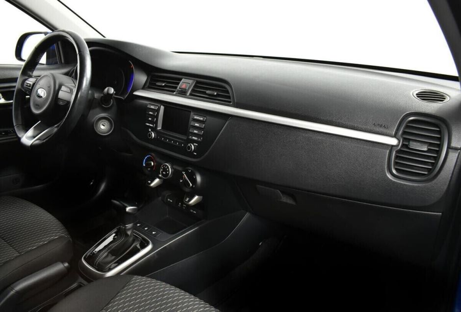 Kia Rio 1.6 АКПП, 2019, 57 000 км фото 9